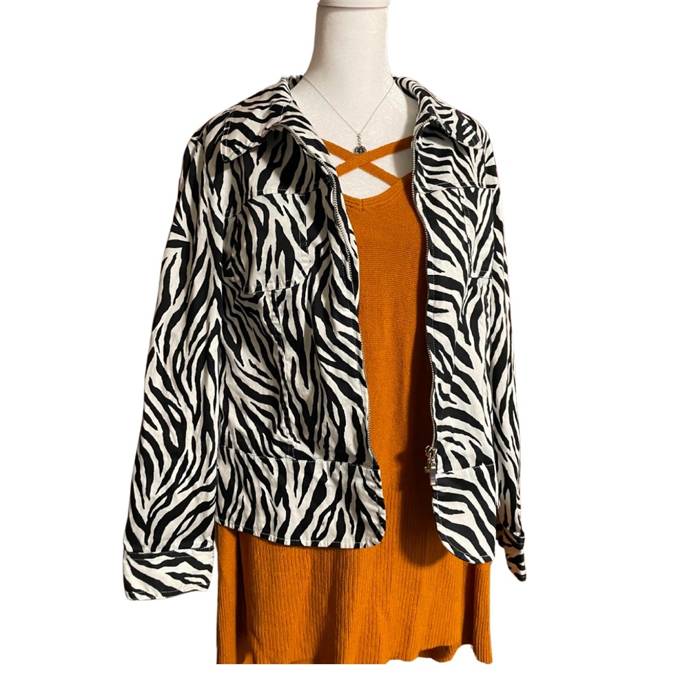 Unique one-of-a-kind B&W Animal Print Psychedelic Suit Zip-up Jacket Medium
